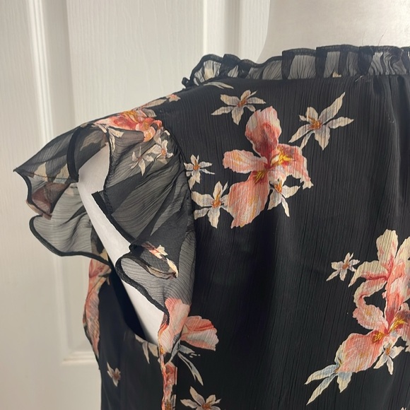 Cece Lava Flower on Black Flutter Sleeve Blouse Chiffon Lined Ruffles Size XS - Picture 6 of 12